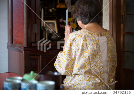 Buddhist altar Buddhist altar 34792336