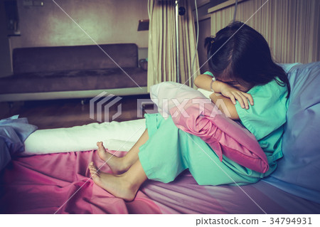 Child admitted in hospital with saline intravenous Child admitted in hospital with saline intravenous 34794931