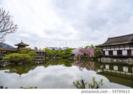 [Spring] Taiheikaku of Heian Jingu Shrine 34795613