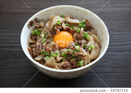 牛肉飯 34797154