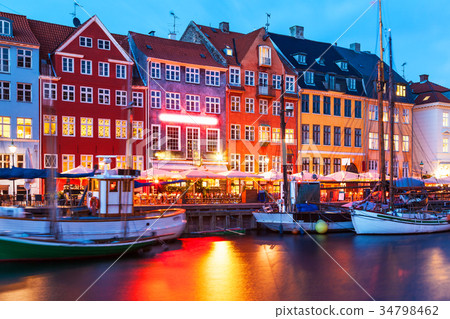 Evening scenery of Nyhavn in Copenhagen, Denmark Evening scenery of Nyhavn in Copenhagen, Denmark 34798462