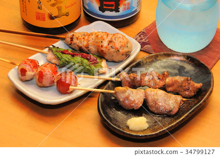 Japanese-style pub menu with salmon and shochu 34799127