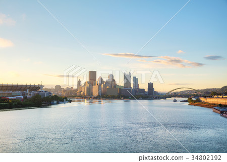 Pittsburgh cityscape with the Ohio river Pittsburgh cityscape with the Ohio river 34802192