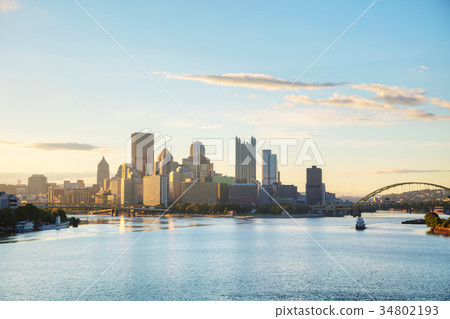 Pittsburgh cityscape with the Ohio river Pittsburgh cityscape with the Ohio river 34802193