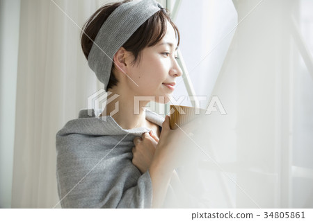婦女生活方式放鬆 婦女生活方式放鬆 34805861