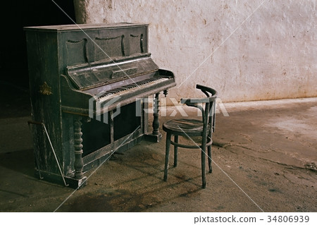 Old Abandoned Piano Old Abandoned Piano 34806939