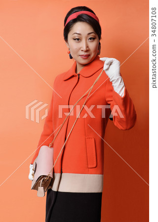 Young lady in the image from classic film Young lady in the image from classic film 34807108