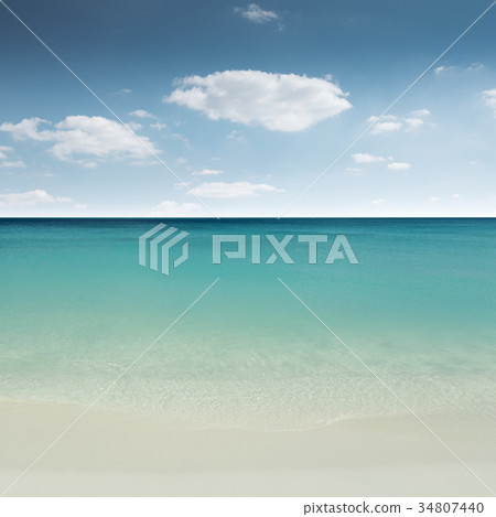 Beautiful sandy beach - tropical paradise 34807440