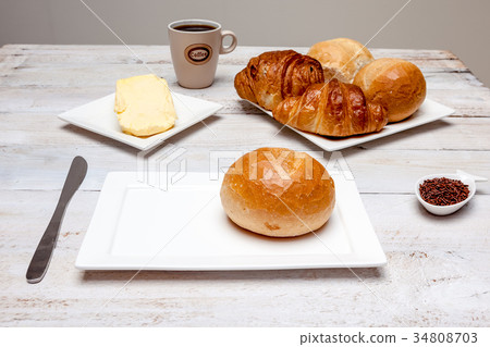 hard roll and croissant 34808703