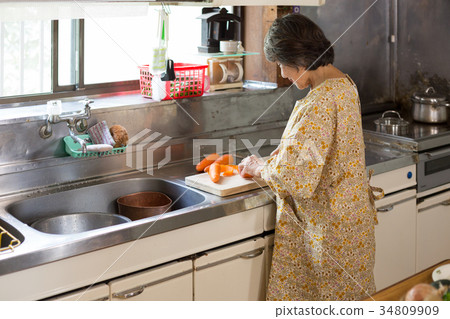 Cooking 34809909