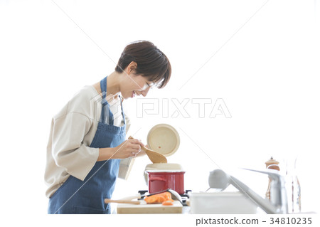 Female Lifestyle Cuisine Female Lifestyle Cuisine 34810235