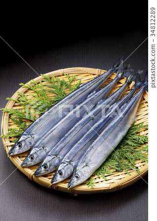 秋刀魚 34812289