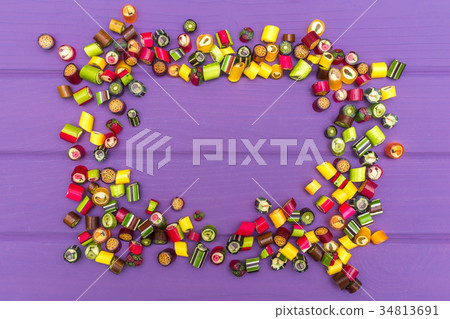 Frame made of caramel candies 34813691