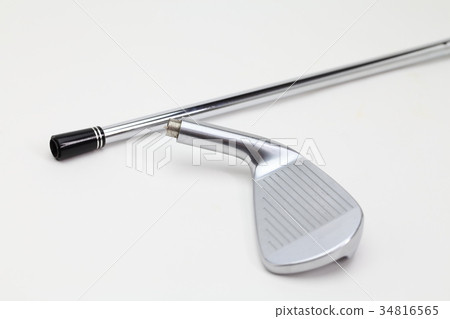 Broken golf club 34816565