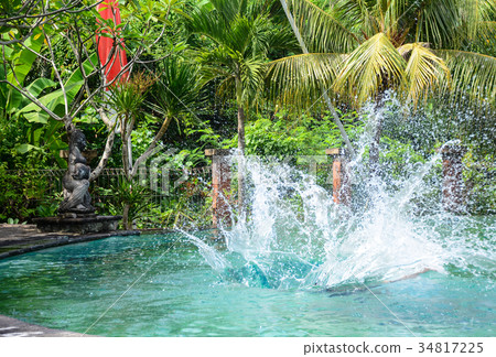 Swimming pool at luxury resort in Bali, Indonesia Swimming pool at luxury resort in Bali, Indonesia 34817225