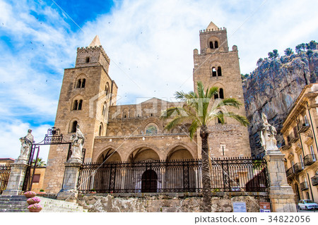 The Cathedral of Cefalu, Sicily, Italy. 34822056