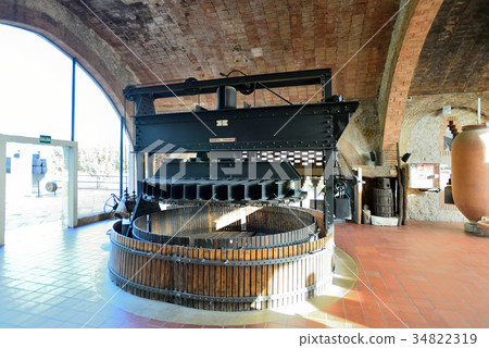 Spain Catalunya Kodorniu Winery 34822319