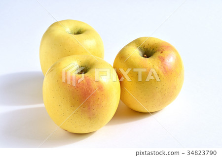 Apple (yellowish) Apple (yellowish) 34823790