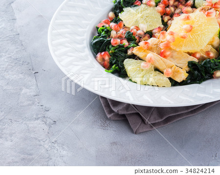 Chicken salad with spinach and grapefruit Chicken salad with spinach and grapefruit 34824214
