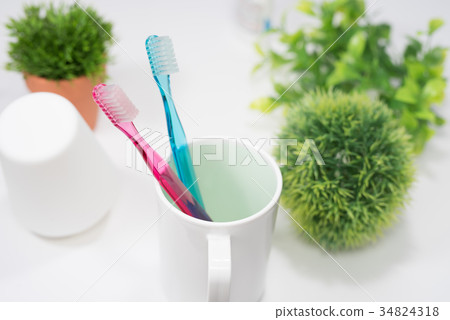 Toothbrush 34824318