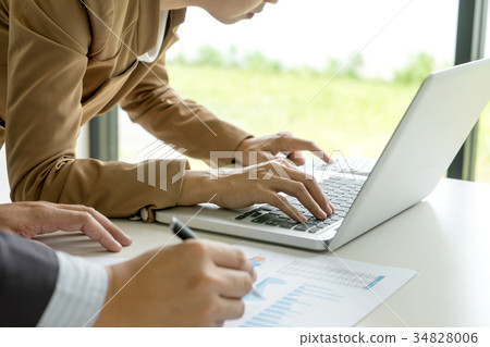 professional businesswoman leader of the group 34828006