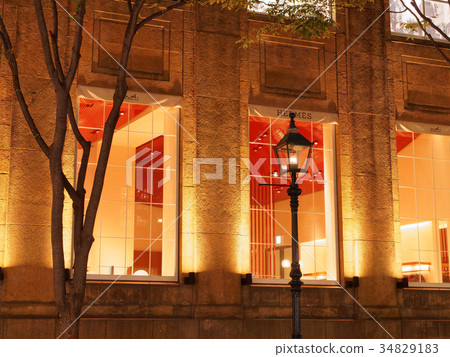 The streets of the old Kobe residence of the night 34829183