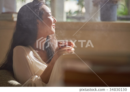 Woman lifestyle relax 34830130