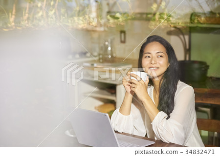 Woman lifestyle relax Woman lifestyle relax 34832471