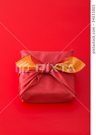 Gifts 34833805