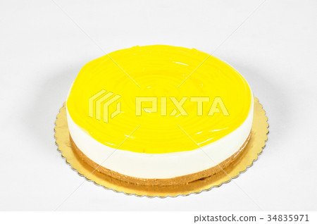 Yummy lemon cake 34835971
