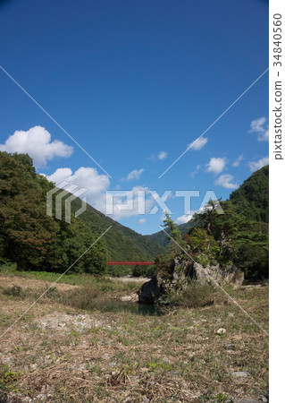 秋田縣Timmering峽谷紅色吊橋藍天 34840560