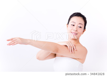 Middle female, beauty image 34841828