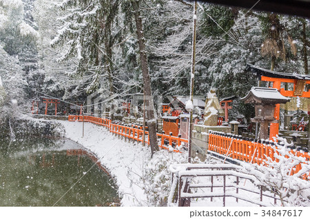 Snow Fushimi Inari Shrine 34847617