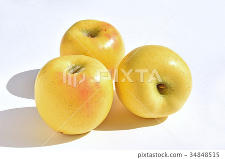 Apple (yellowish) Apple (yellowish) 34848515