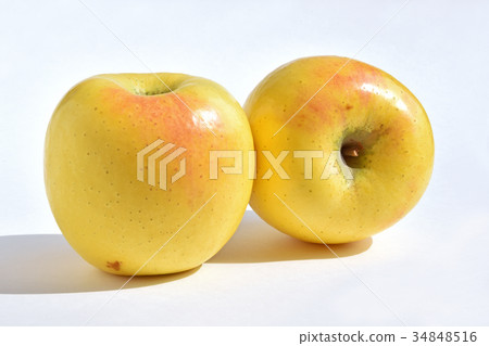 Apple (yellowish) Apple (yellowish) 34848516
