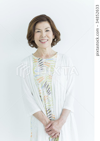 Senior women Senior women 34852633