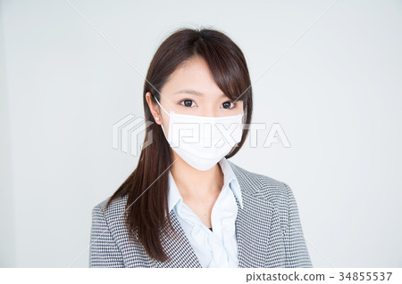 穿西裝的女人 34855537