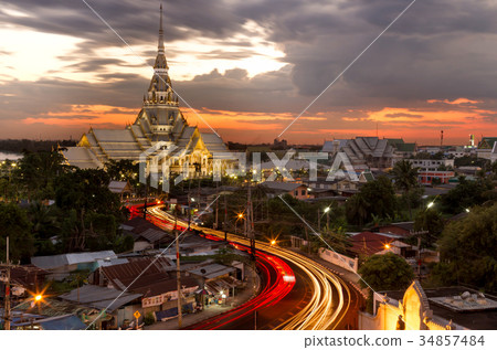 Wat sothorn wararam worawihan temple at night Wat sothorn wararam worawihan temple at night 34857484