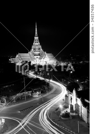 Wat sothorn wararam worawihan temple at night Wat sothorn wararam worawihan temple at night 34857486