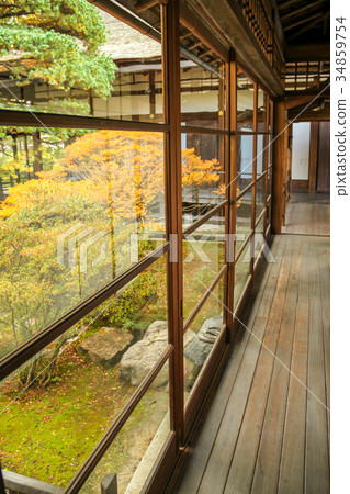 Myoshinji Daishinin, a courtyard with a view of Dodantsuji Myoshinji Daishinin, a courtyard with a view of Dodantsuji 34859754
