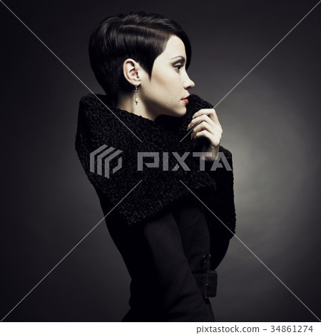 Elegant lady in coat 34861274