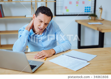 Angry male person making faces Angry male person making faces 34861608