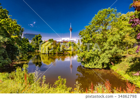 Kaiserteich park in Dusseldorf, Germany 34862798