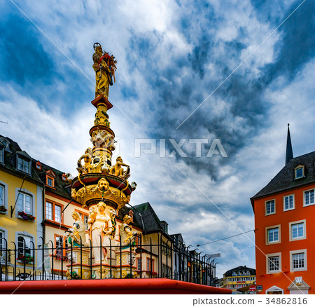 View of Hauptmarkt square in Trier, with historic View of Hauptmarkt square in Trier, with historic 34862816