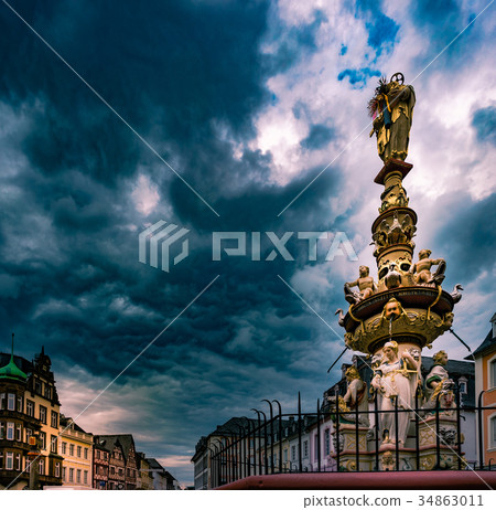 View of Hauptmarkt square in Trier, with historic View of Hauptmarkt square in Trier, with historic 34863011