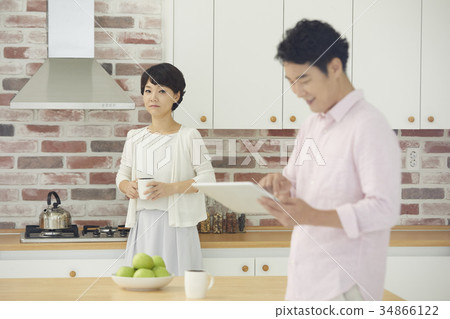 Husband, wife, couple, middle-aged couple 34866122