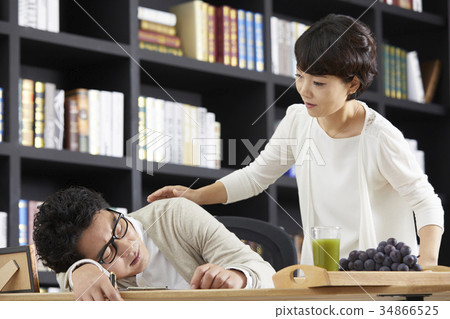 Husband, wife, couple, middle-aged couple 34866525