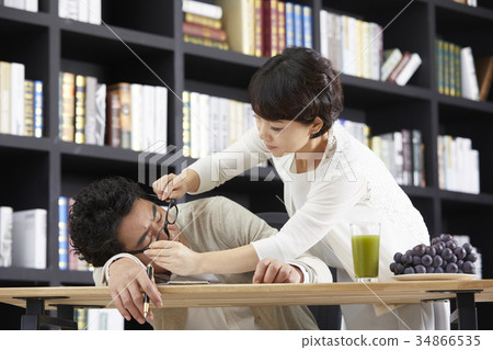 Husband, wife, couple, middle-aged couple 34866535