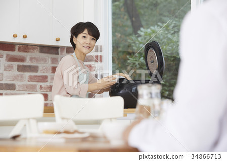 丈夫,妻子,夫婦,中年夫婦 丈夫,妻子,夫婦,中年夫婦 34866713