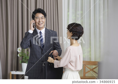 Husband, wife, couple, middle-aged couple Husband, wife, couple, middle-aged couple 34866915